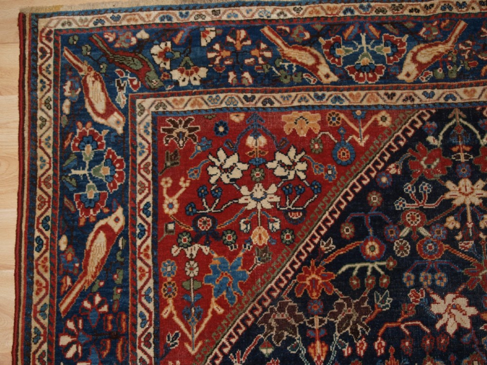 ANTIQUE QASHQAI KASHKULI RUG WITH BIRD BORDER, CIRCA 1900. View II