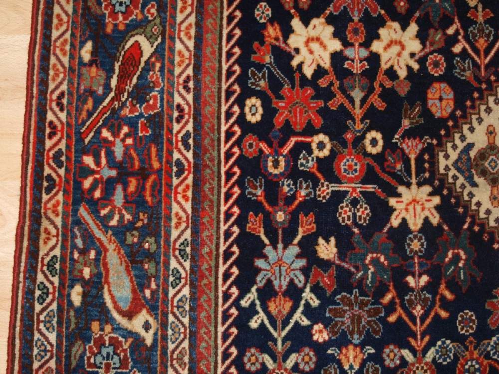 ANTIQUE QASHQAI KASHKULI RUG WITH BIRD BORDER, CIRCA 1900. View III
