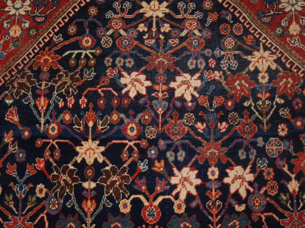 ANTIQUE QASHQAI KASHKULI RUG WITH BIRD BORDER, CIRCA 1900. View IX