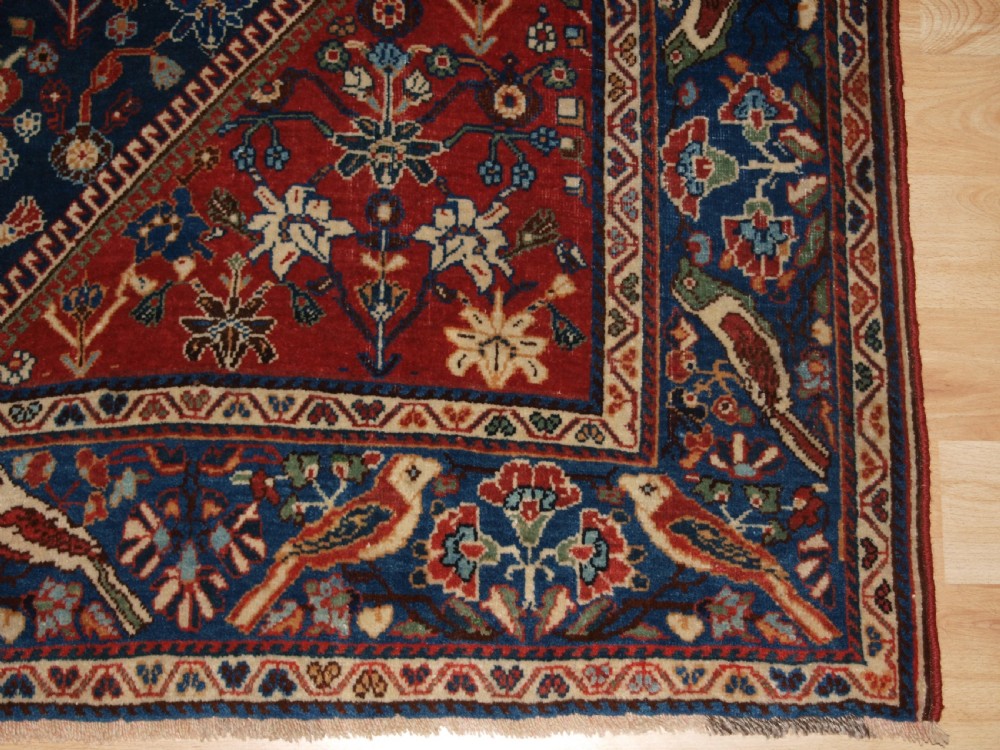 ANTIQUE QASHQAI KASHKULI RUG WITH BIRD BORDER, CIRCA 1900. View X