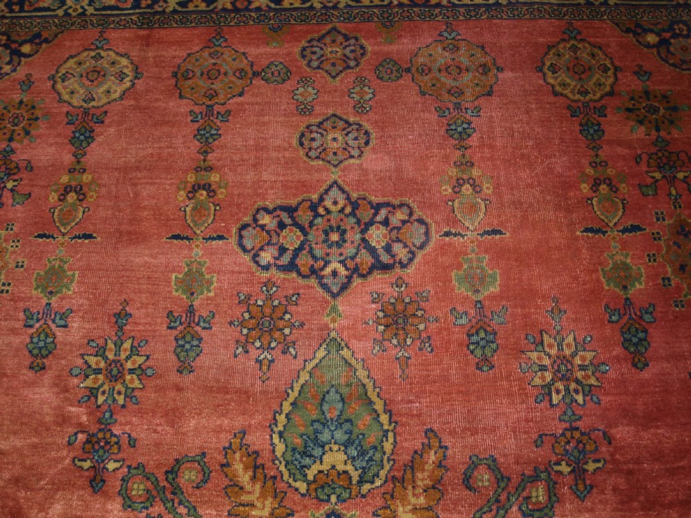 ANTIQUE PERSIAN ZIEGLER MAHAL, ROSE CORAL GROUND, SMALL MEDALLION DESIGN, LATE 19TH CENTURY. View VII