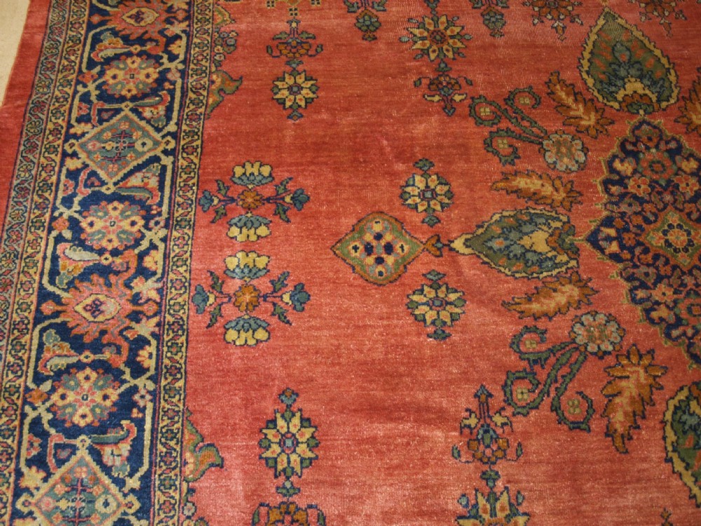 ANTIQUE PERSIAN ZIEGLER MAHAL, ROSE CORAL GROUND, SMALL MEDALLION DESIGN, LATE 19TH CENTURY. View VIII