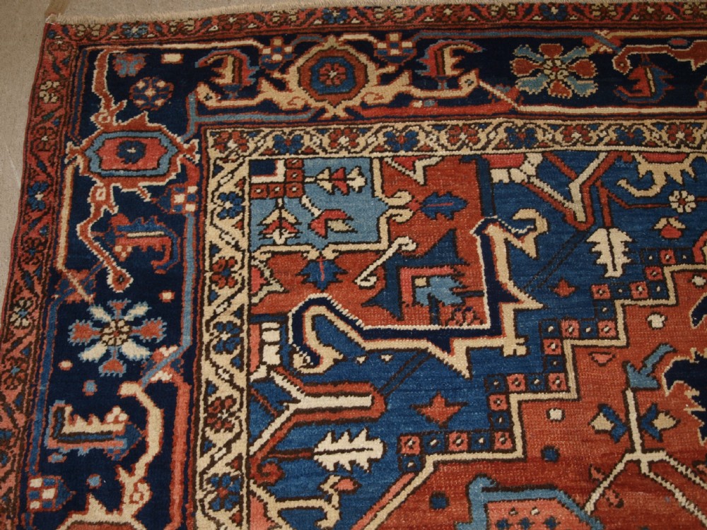 ANTIQUE PERSIAN HERIZ CARPET, SOFT RED FIELD, SUPERB CONDITION, CIRCA 1920. View II