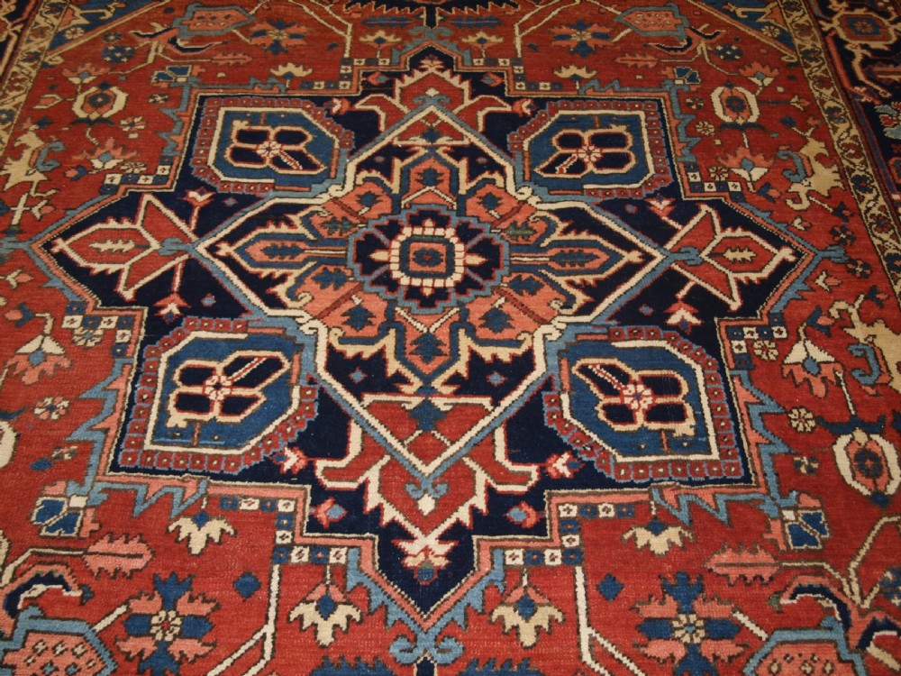 ANTIQUE PERSIAN HERIZ CARPET, SOFT RED FIELD, SUPERB CONDITION, CIRCA 1920. View V