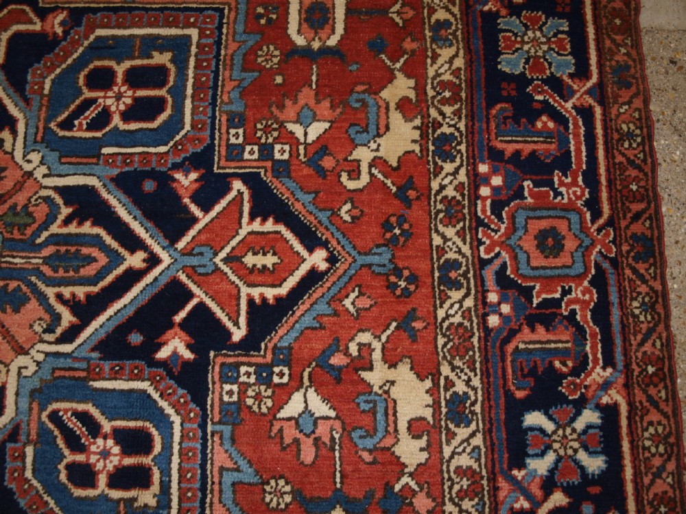 ANTIQUE PERSIAN HERIZ CARPET, SOFT RED FIELD, SUPERB CONDITION, CIRCA 1920. View X