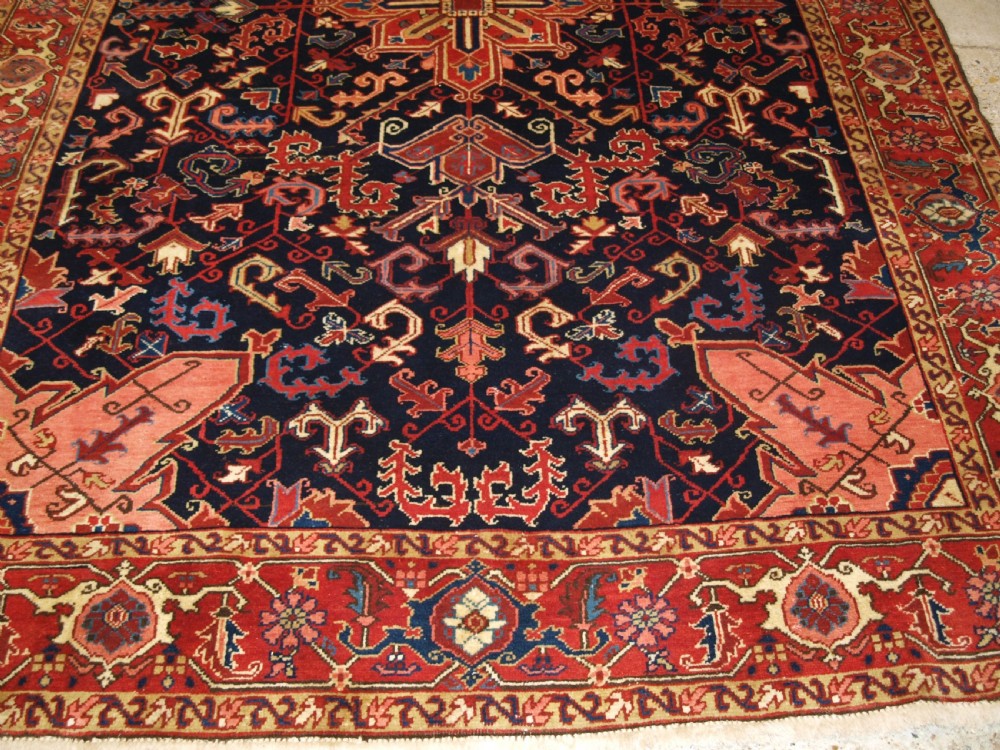 ANTIQUE PERSIAN HERIZ CARPET, STRIKING COLOUR AND DESIGN, GREAT CONDITION, CIRCA 1920. View VI