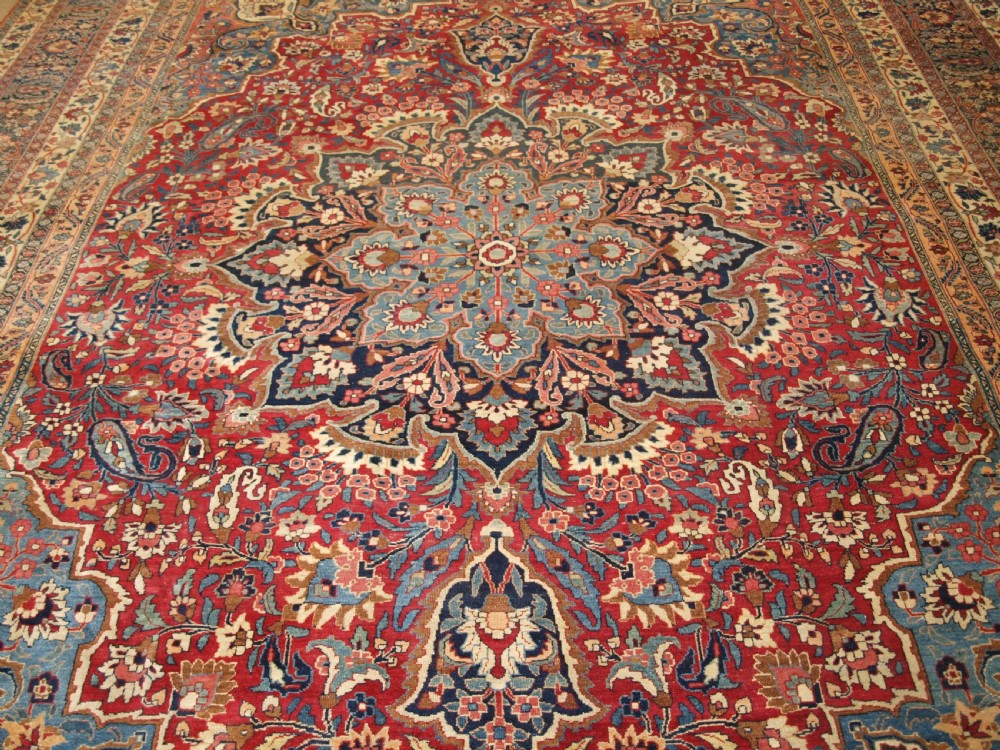 ANTIQUE PERSIAN BIRJAND CARPET WITH SUPERB COLOUR, GREAT FURNISHING CARPET, CIRCA 1900. View VI
