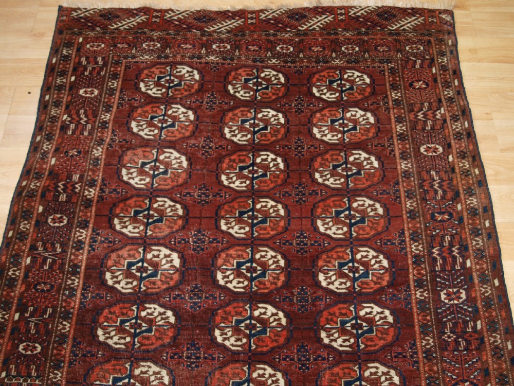 ANTIQUE TEKKE TURKMEN RUG, GOOD FURNISHING EXAMPLE, CIRCA 1900. View V