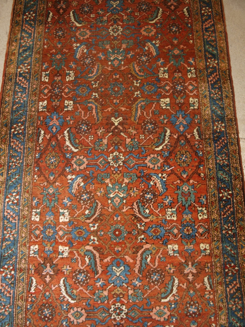 ANTIQUE PERSIAN KARAJA RUNNER, GOOD OUNTRY HOUSE FURNISHING RUNNER, CIRCA 1900. View IV