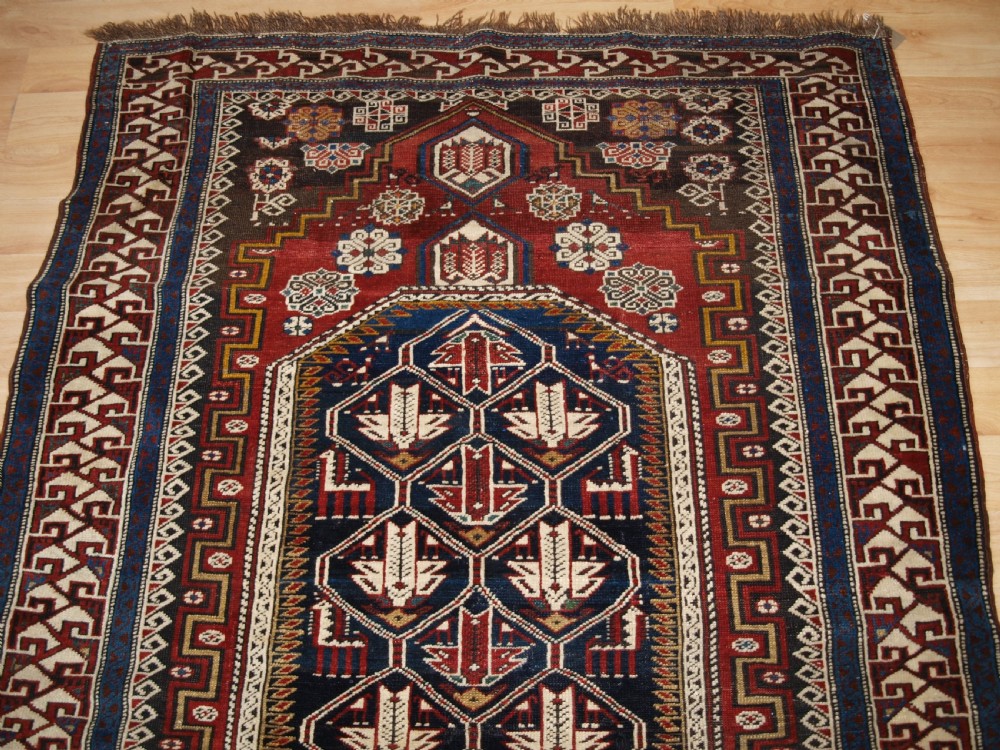 ANTIQUE CAUCASIAN SHIRVAN RUG OF THE BIRD DESIGN, CIRCA 1900. View V