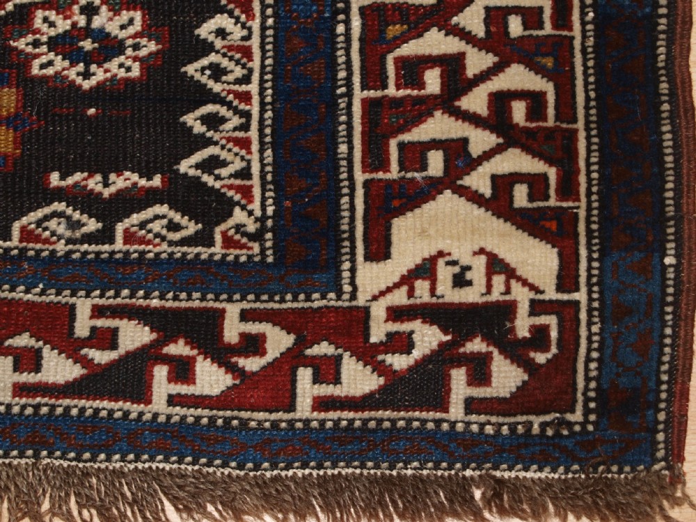 ANTIQUE CAUCASIAN SHIRVAN RUG OF THE BIRD DESIGN, CIRCA 1900. View XII