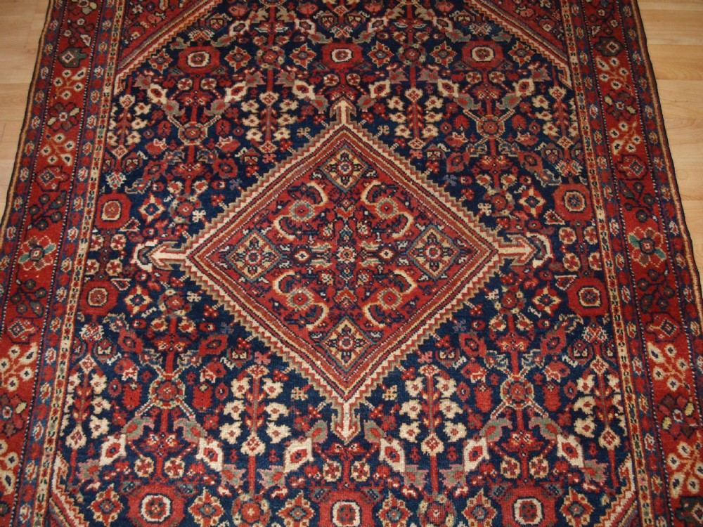 ANTIQUE MAHAL RUG WITH SHRUB DESIGN, SUPERB COLOURS, CIRCA 1900. View VI