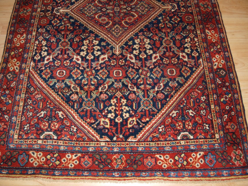ANTIQUE MAHAL RUG WITH SHRUB DESIGN, SUPERB COLOURS, CIRCA 1900. View VII