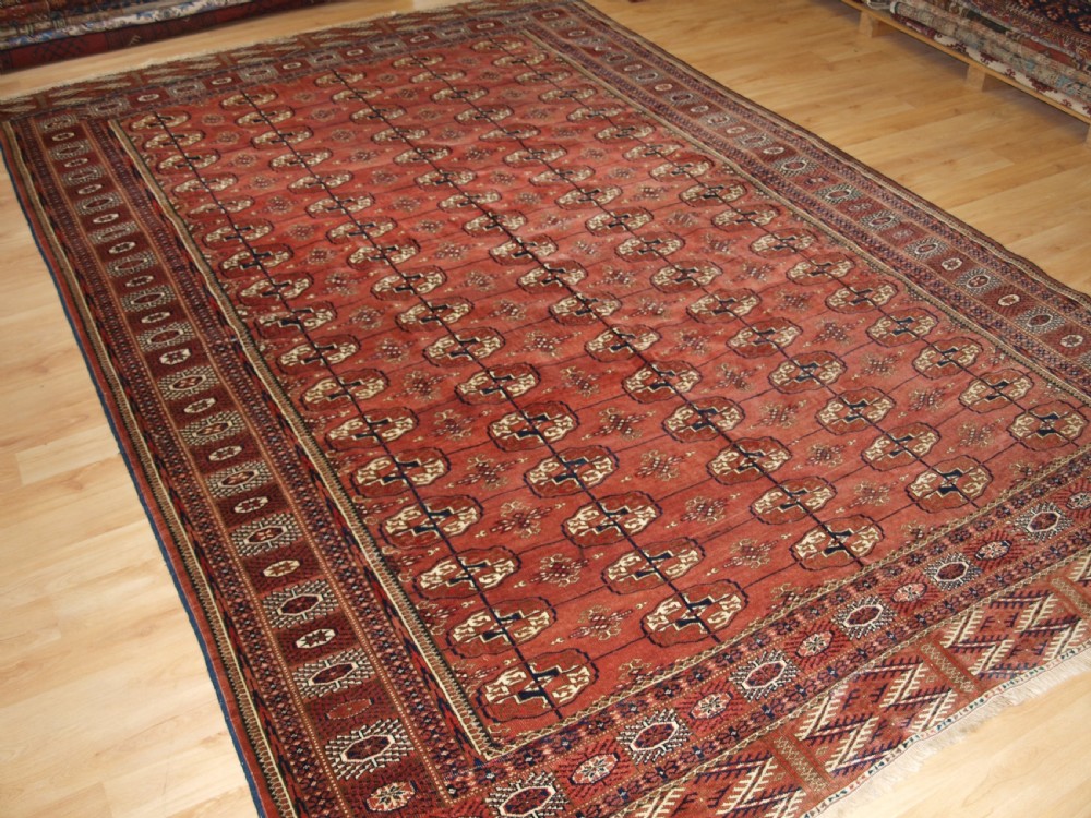 ANTIQUE TEKKE TURKMEN MAIN CARPET, SOFT COLOUR, GOOD FURNISHING CARPET. CIRCA 1900.
