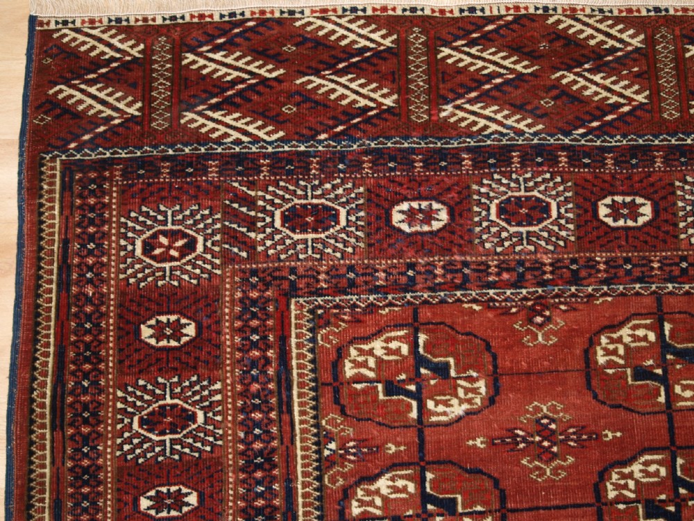 ANTIQUE TEKKE TURKMEN MAIN CARPET, SOFT COLOUR, GOOD FURNISHING CARPET. CIRCA 1900. View III