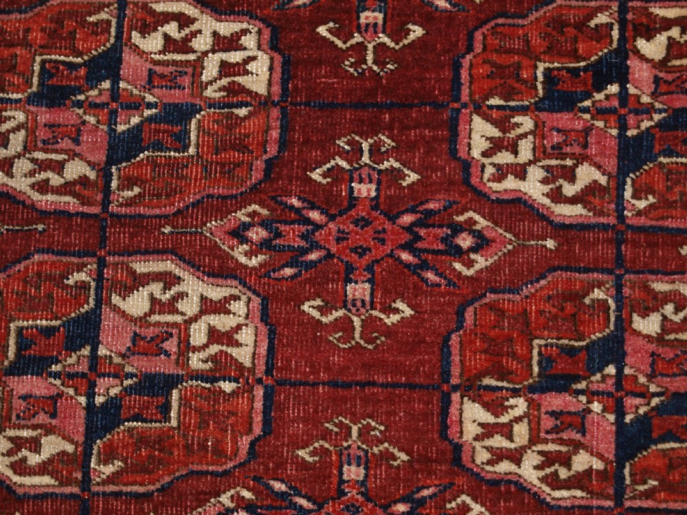 ANTIQUE TEKKE TURKMEN MAIN CARPET OF LARGE SIZE, SUPERB COLOUR CIRCA 1890. View VII