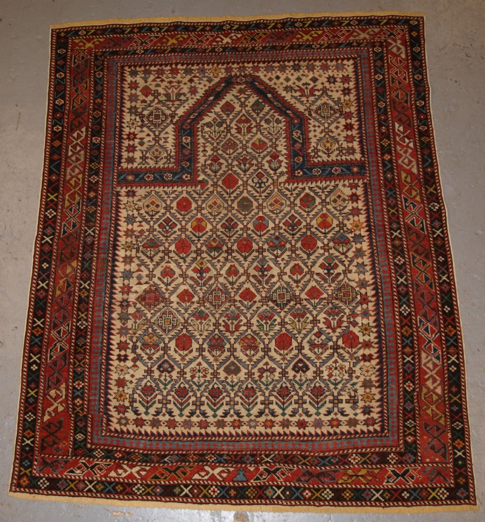 ANTIQUE CAUCASIAN DAGHESTAN PRAYER RUG, FLORAL LATTICE DESIGN, SUPERB, CIRCA 1880. View III