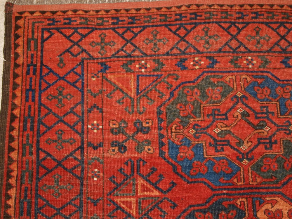 ANTIQUE ERSARI TURKMEN MAIN CARPET, VERY LARGE GULS, CIRCA 1880 OR EARLIER. View III