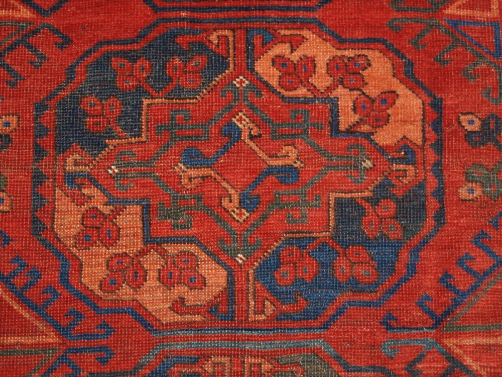 ANTIQUE ERSARI TURKMEN MAIN CARPET, VERY LARGE GULS, CIRCA 1880 OR EARLIER. View VIII