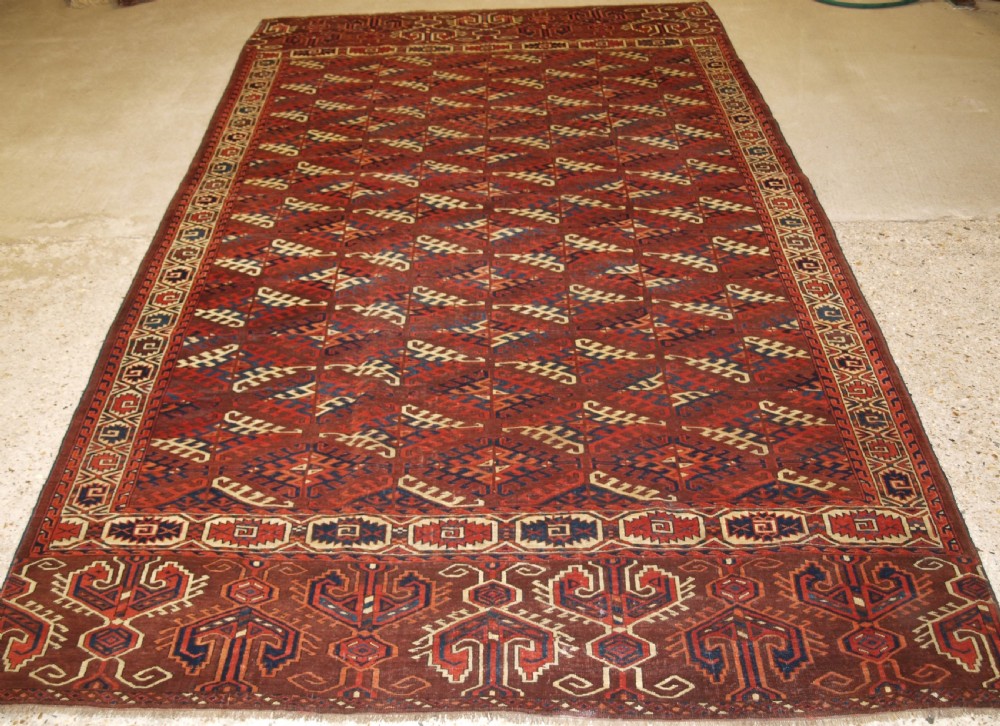 ANTIQUE YOMUT TURKMEN CARPET WITH SUPERB LARGE ELEM PANELS, CIRCA 1850/70. View II