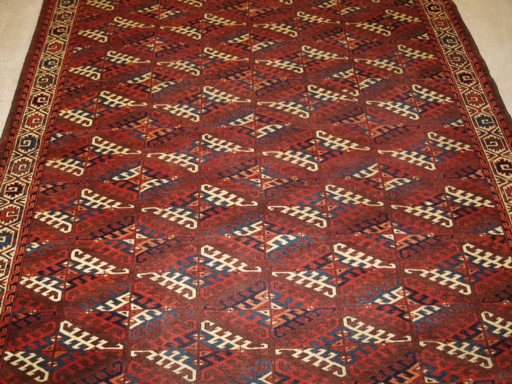 ANTIQUE YOMUT TURKMEN CARPET WITH SUPERB LARGE ELEM PANELS, CIRCA 1850/70. View V