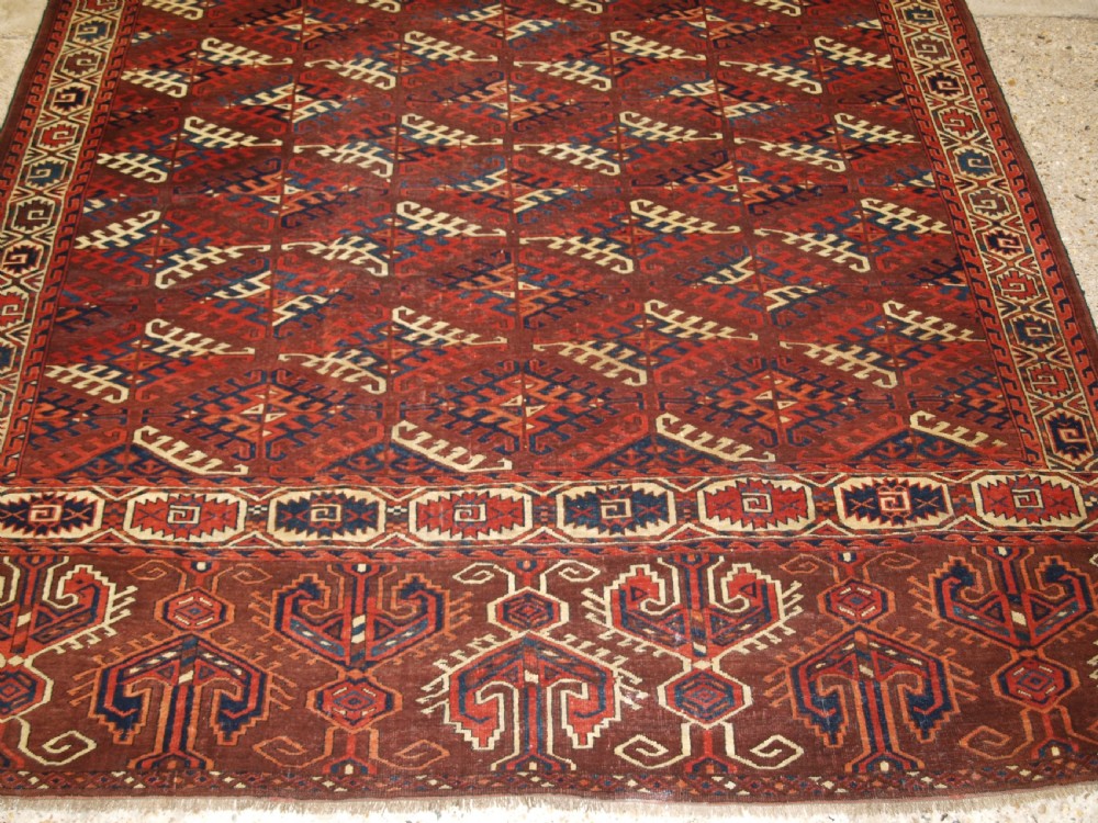 ANTIQUE YOMUT TURKMEN CARPET WITH SUPERB LARGE ELEM PANELS, CIRCA 1850/70. View VI