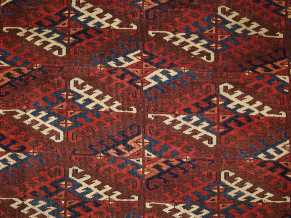ANTIQUE YOMUT TURKMEN CARPET WITH SUPERB LARGE ELEM PANELS, CIRCA 1850/70. View VII