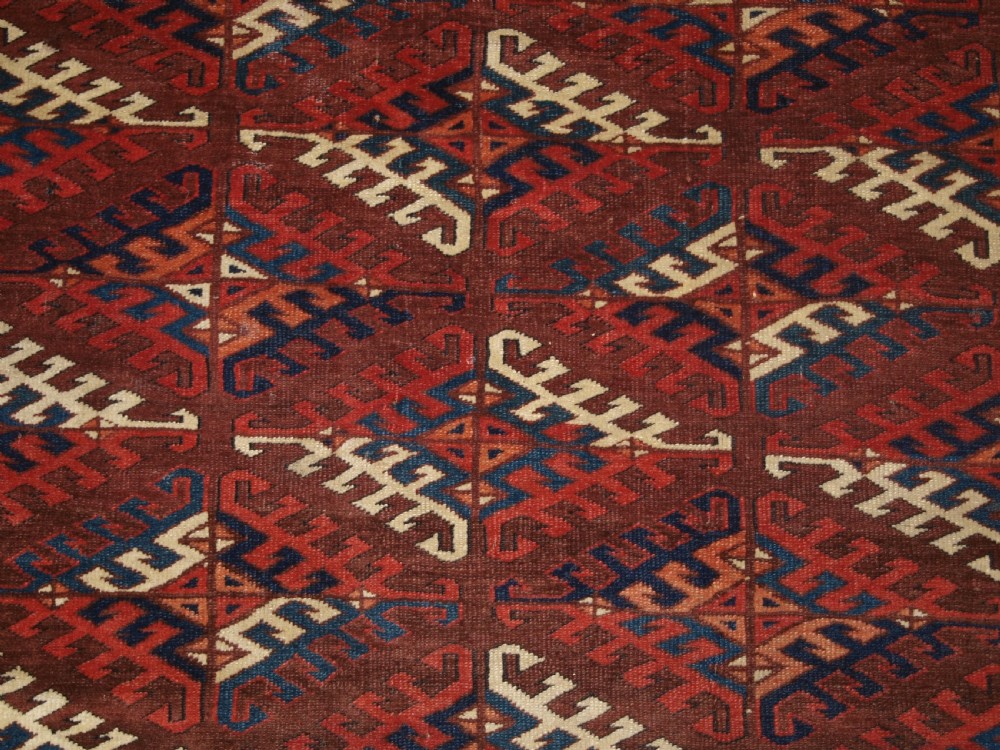 ANTIQUE YOMUT TURKMEN CARPET WITH SUPERB LARGE ELEM PANELS, CIRCA 1850/70. View VIII
