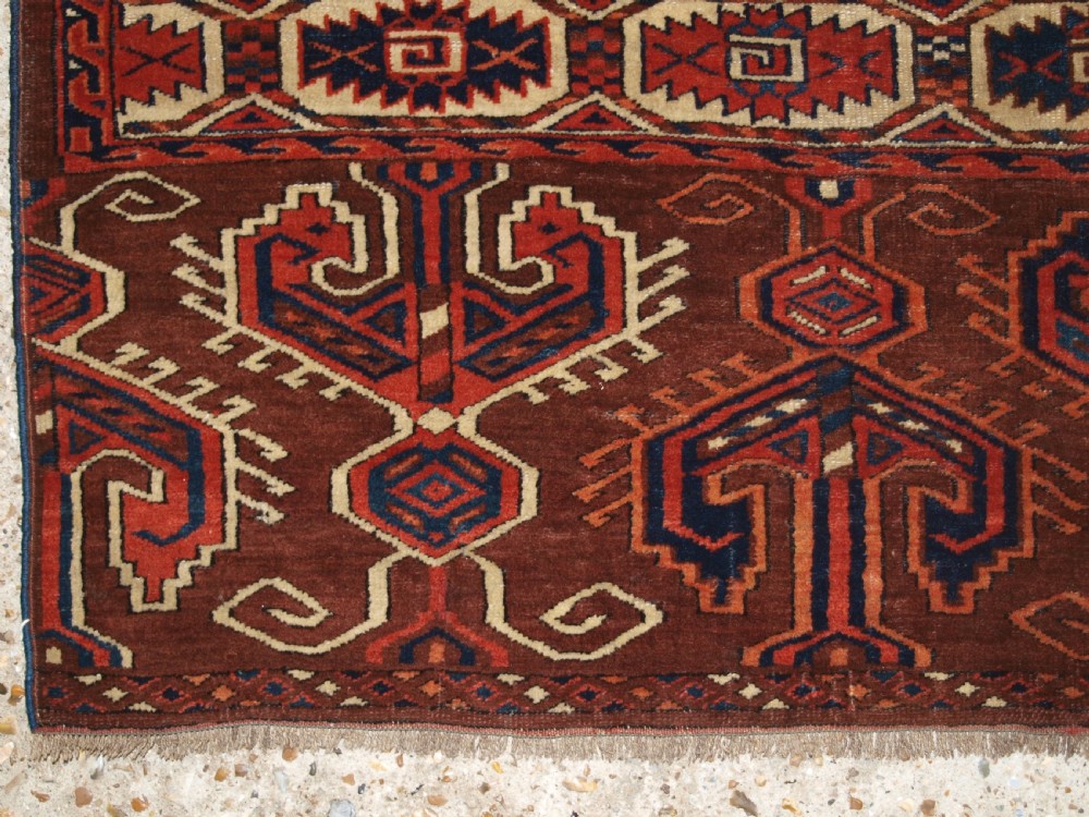 ANTIQUE YOMUT TURKMEN CARPET WITH SUPERB LARGE ELEM PANELS, CIRCA 1850/70. View IX