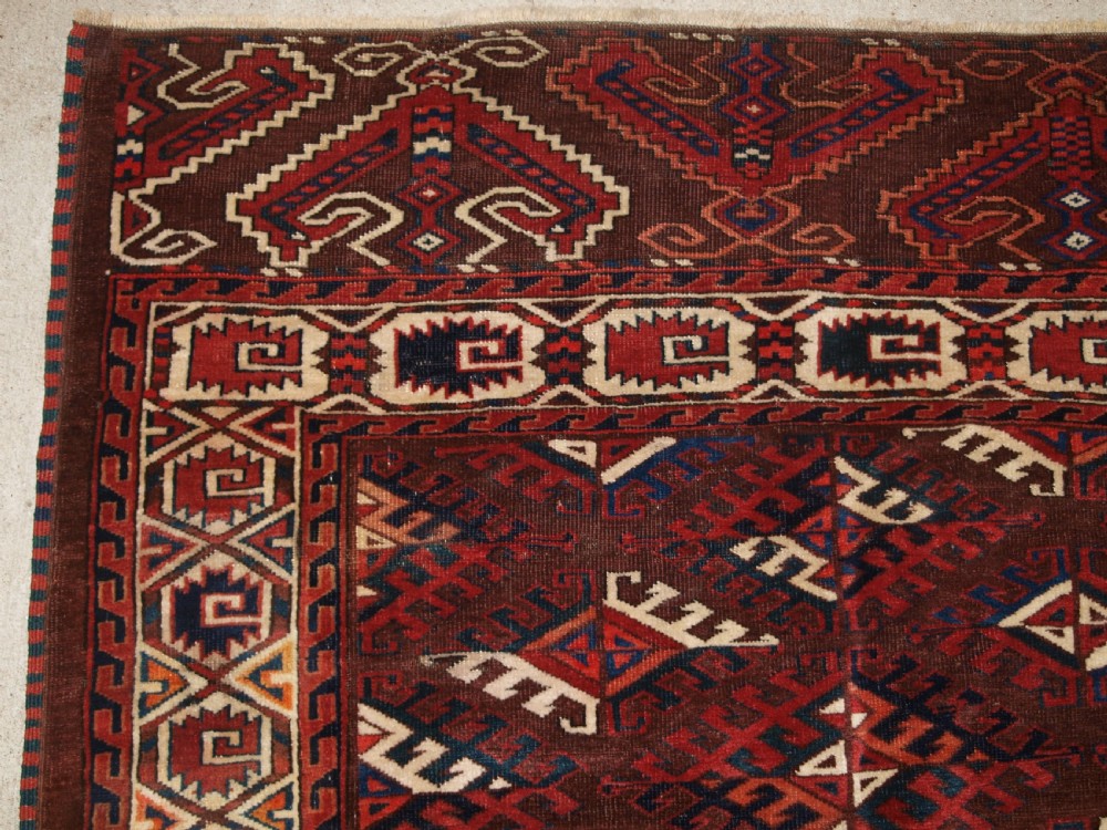 ANTIQUE YOMUT TURKMEN CARPET WITH DYRNAK GUL DESIGN, CIRCA 1890. View II