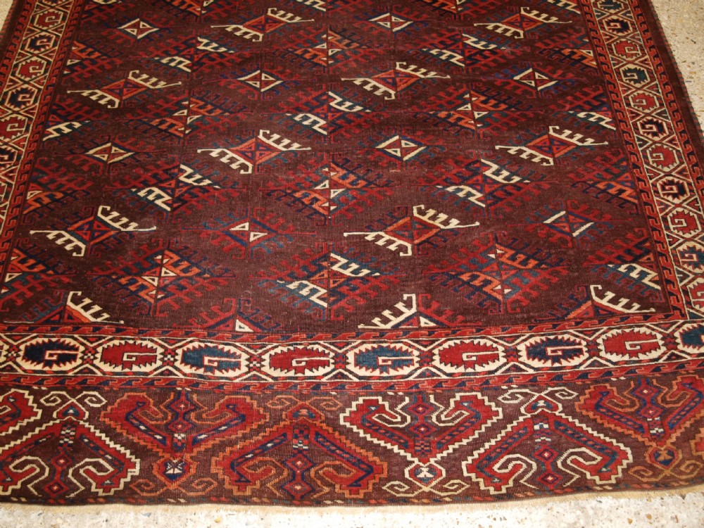 ANTIQUE YOMUT TURKMEN CARPET WITH DYRNAK GUL DESIGN, CIRCA 1890. View VIII