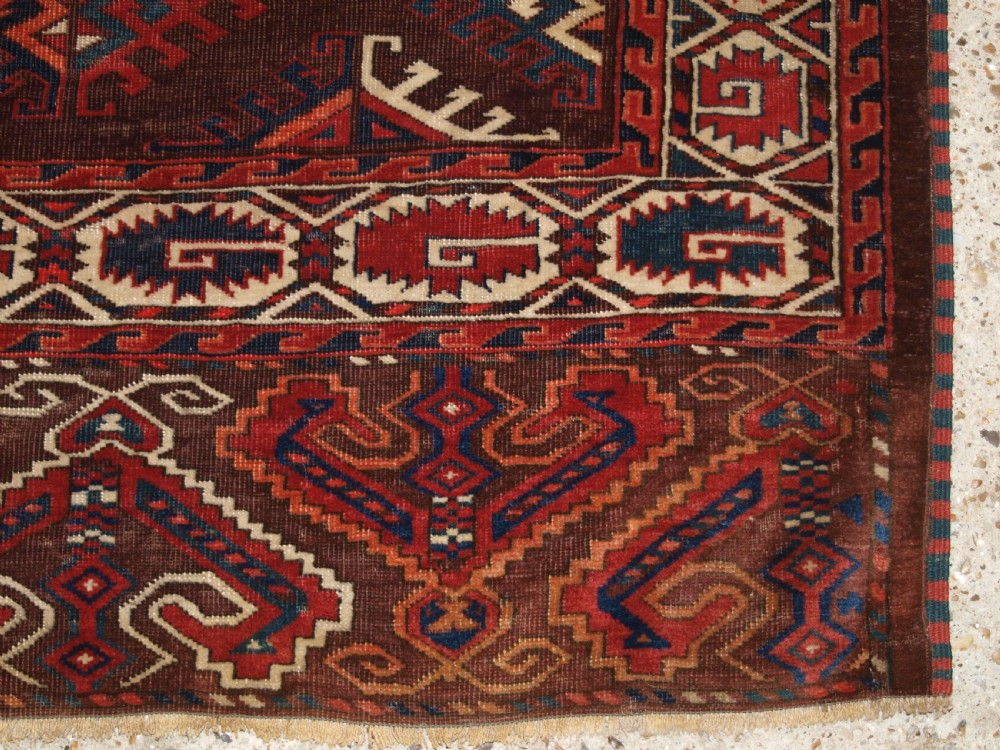 ANTIQUE YOMUT TURKMEN CARPET WITH DYRNAK GUL DESIGN, CIRCA 1890. View X