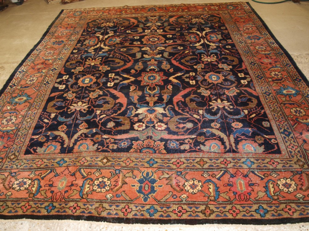 ANTIQUE MAHAL CARPET, COUNTRY HOUSE LOOK, GREAT COLOUR, CIRCA 1900. View II