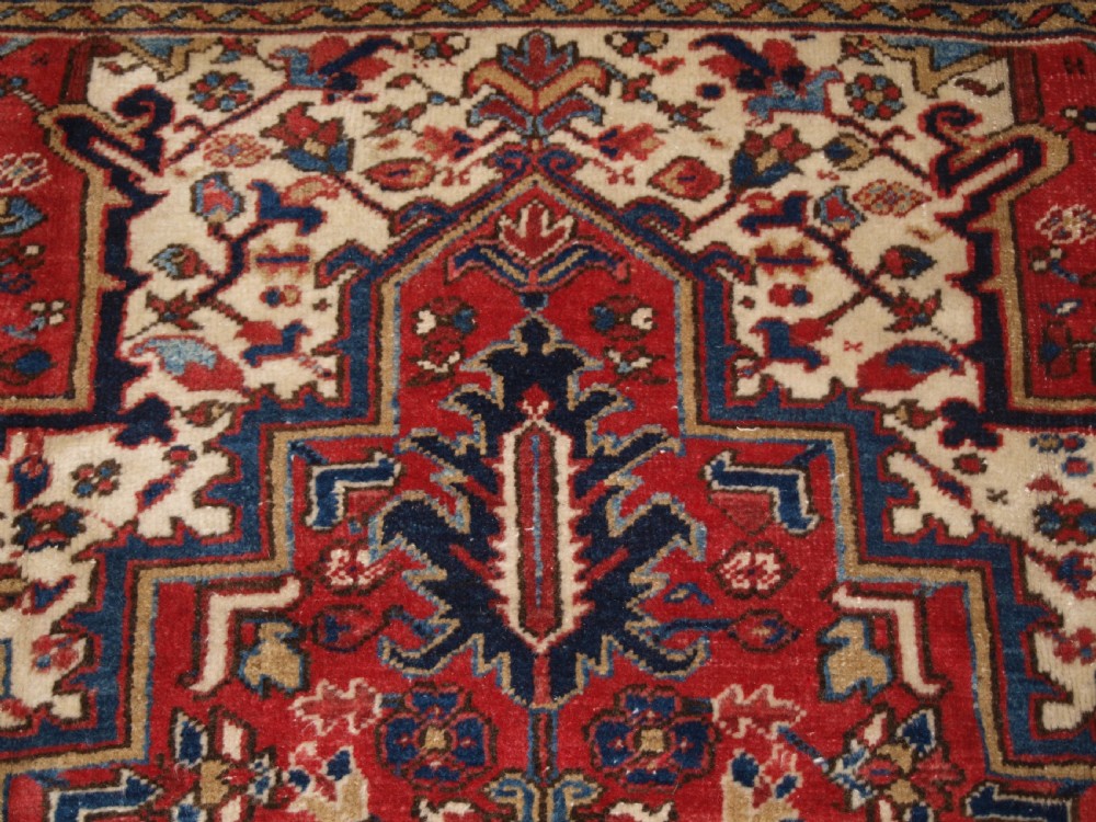 ANTIQUE HERIZ CARPET, SMALL ROOM SIZE, GREAT CONDITION, CIRCA 1900/20. View VIII