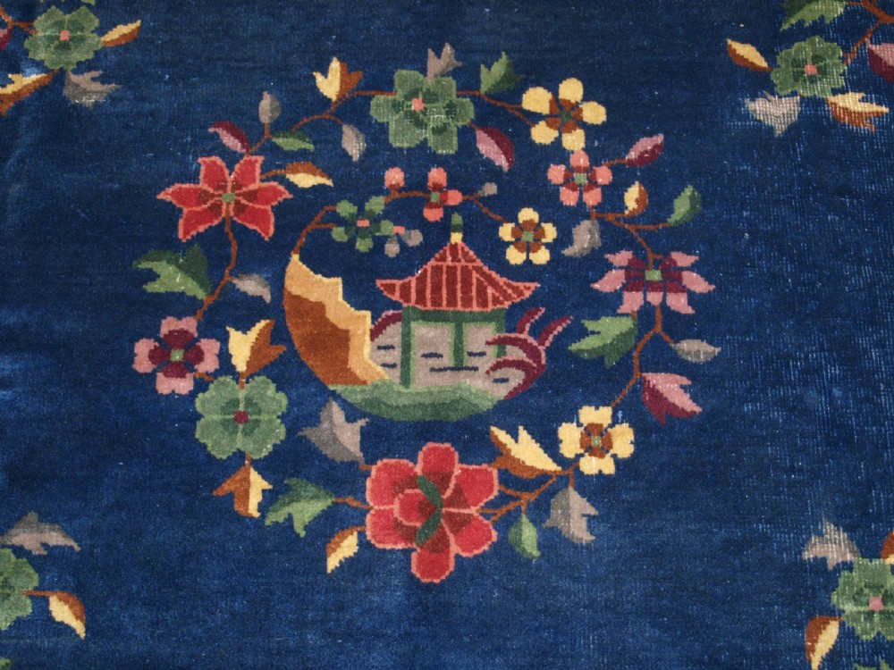ANTIQUE CHINESE PEKING CARPET WITH FOUR DRAGONS, CIRCA 1920. View VIII