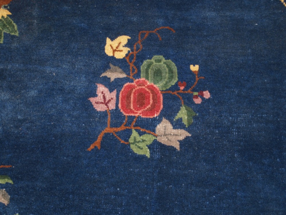 ANTIQUE CHINESE PEKING CARPET WITH FOUR DRAGONS, CIRCA 1920. View IX