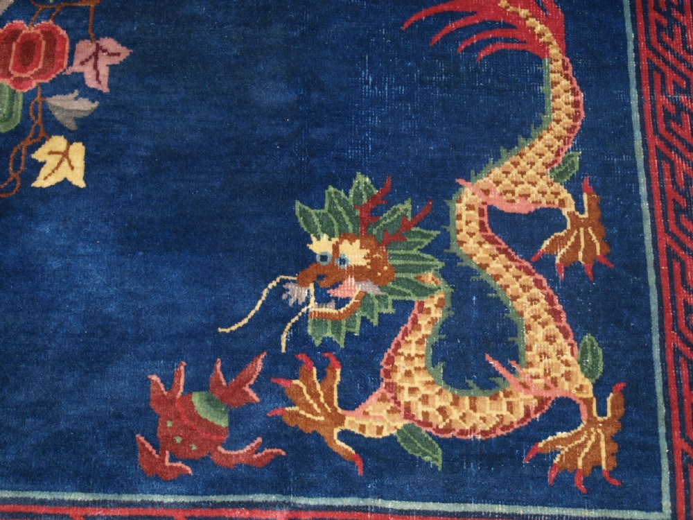 ANTIQUE CHINESE PEKING CARPET WITH FOUR DRAGONS, CIRCA 1920. View XI