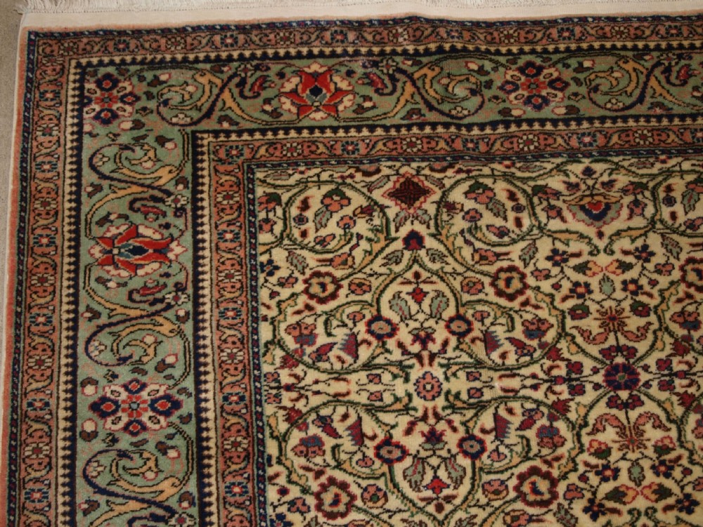 OLD TURKISH KAYSERI CARPET, SOFT COLOUR, PALE GREEN BORDER, CIRCA 1930. View III