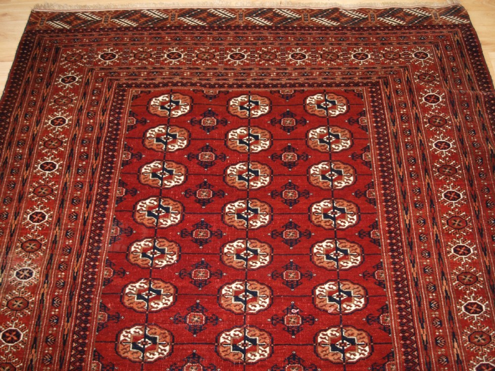 ANTIQUE TEKKE TURKMEN RUG, EXCELLENT COLOUR, GOOD FURNISHING RUG, CIRCA 1900. View IV