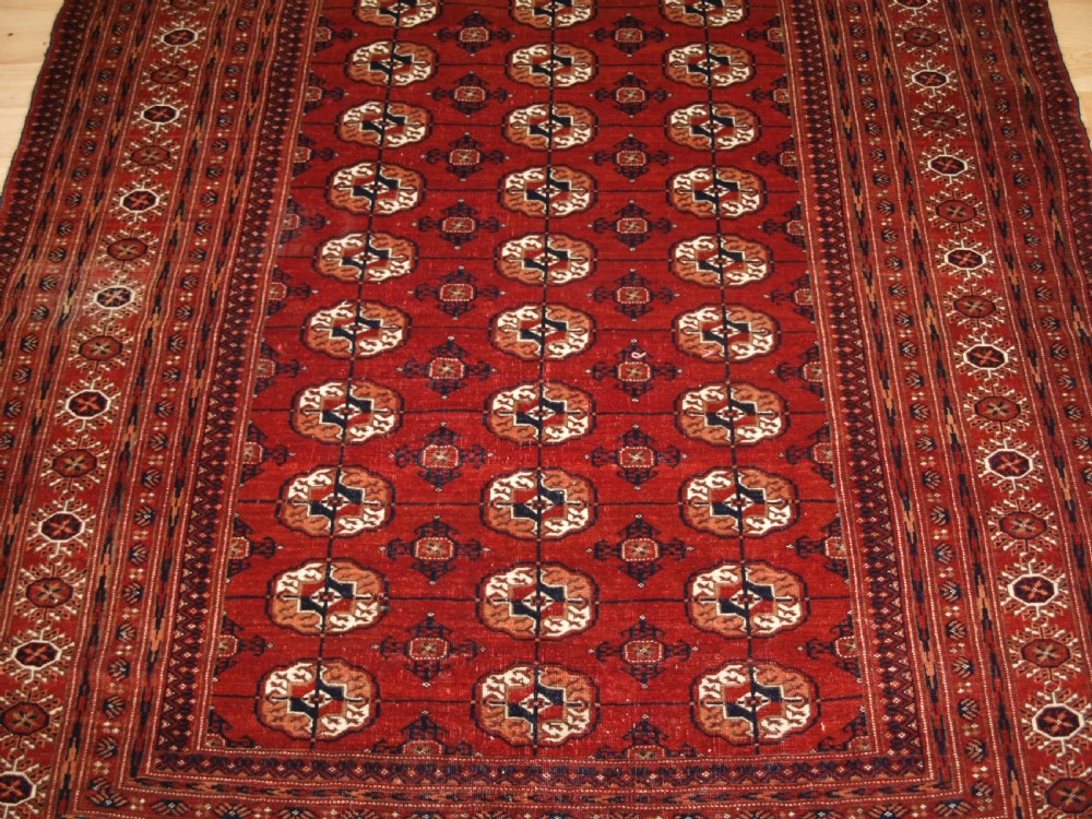 ANTIQUE TEKKE TURKMEN RUG, EXCELLENT COLOUR, GOOD FURNISHING RUG, CIRCA 1900. View V