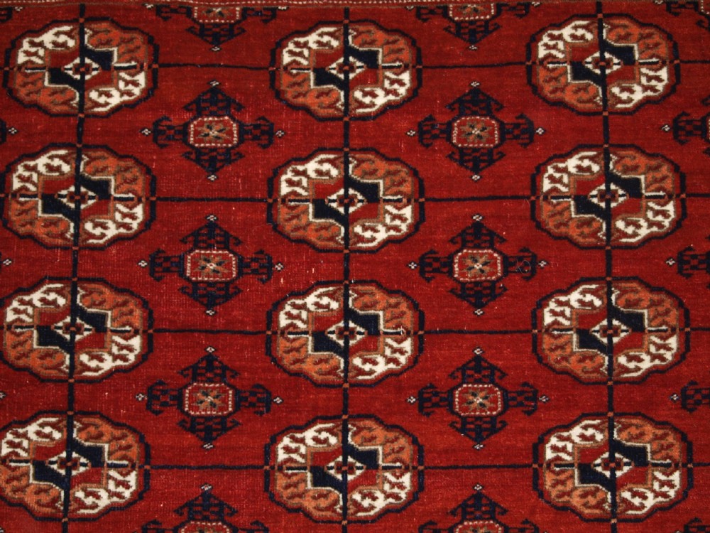 ANTIQUE TEKKE TURKMEN RUG, EXCELLENT COLOUR, GOOD FURNISHING RUG, CIRCA 1900. View VIII