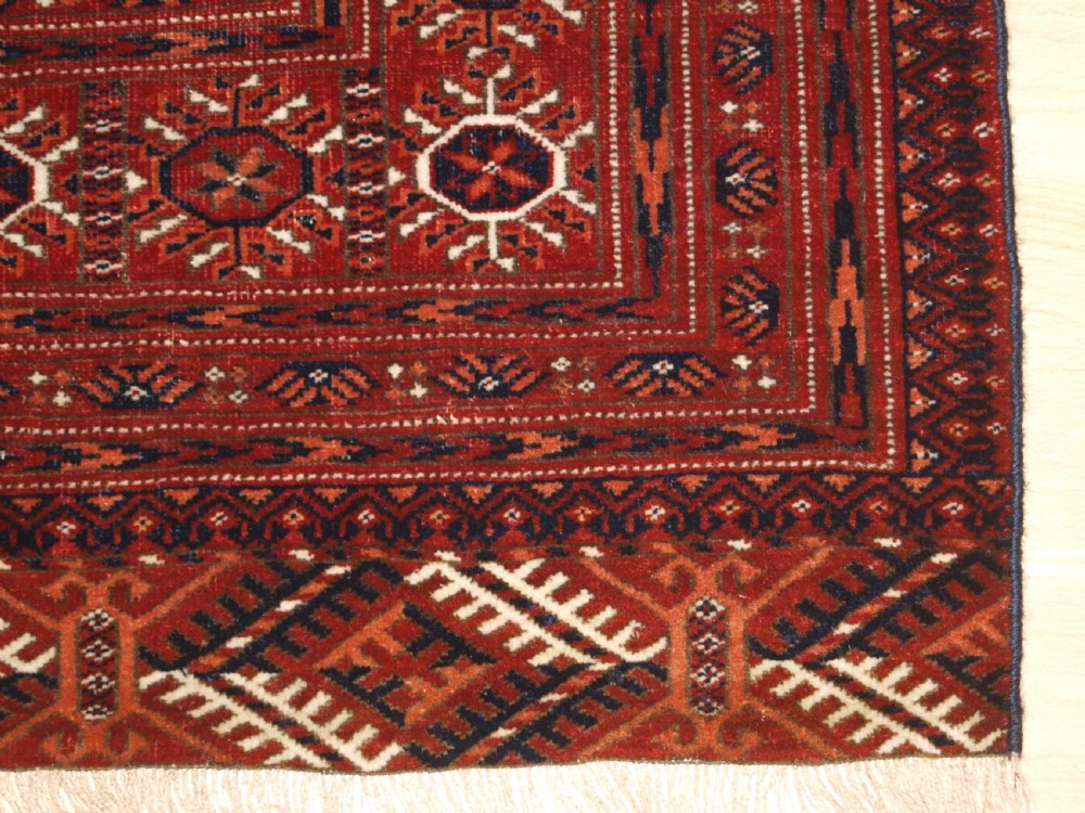 ANTIQUE TEKKE TURKMEN RUG, EXCELLENT COLOUR, GOOD FURNISHING RUG, CIRCA 1900. View IX