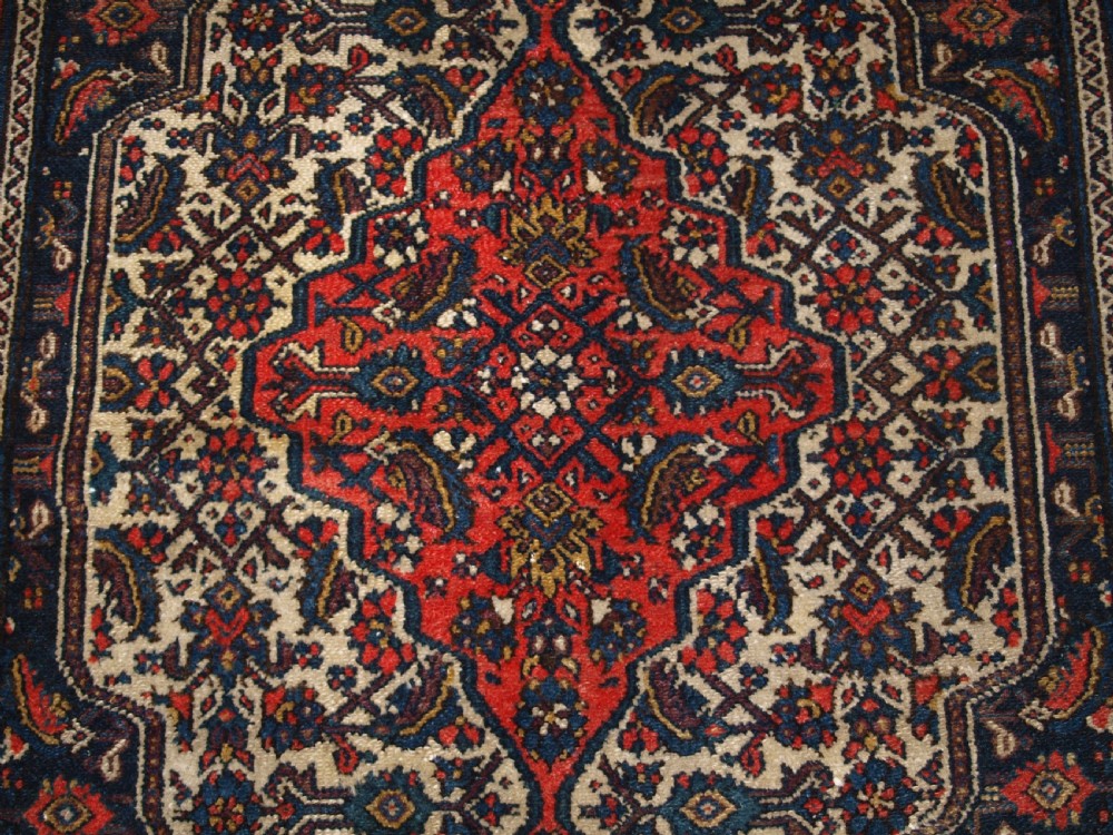 ANTIQUE MALAYER VILLAGE RUG, SOFT RED BORDER, CIRCA 1920. View IX