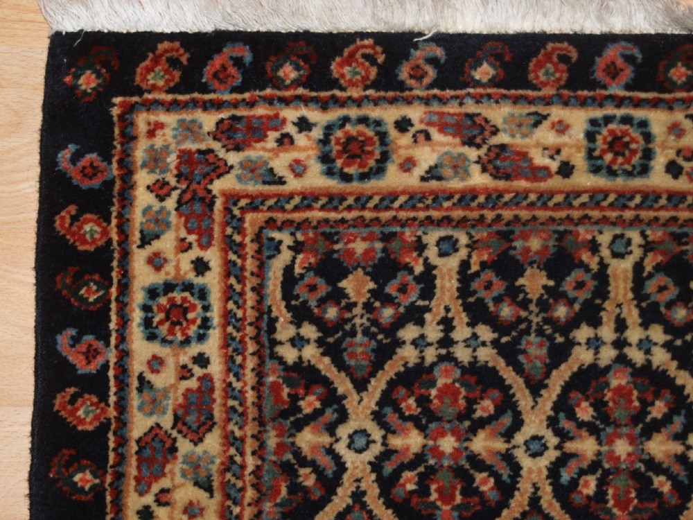 OLD HAMADAN VILLAGE RUNNER, VERY SMALL SIZE, CIRCA 1920/30. View III