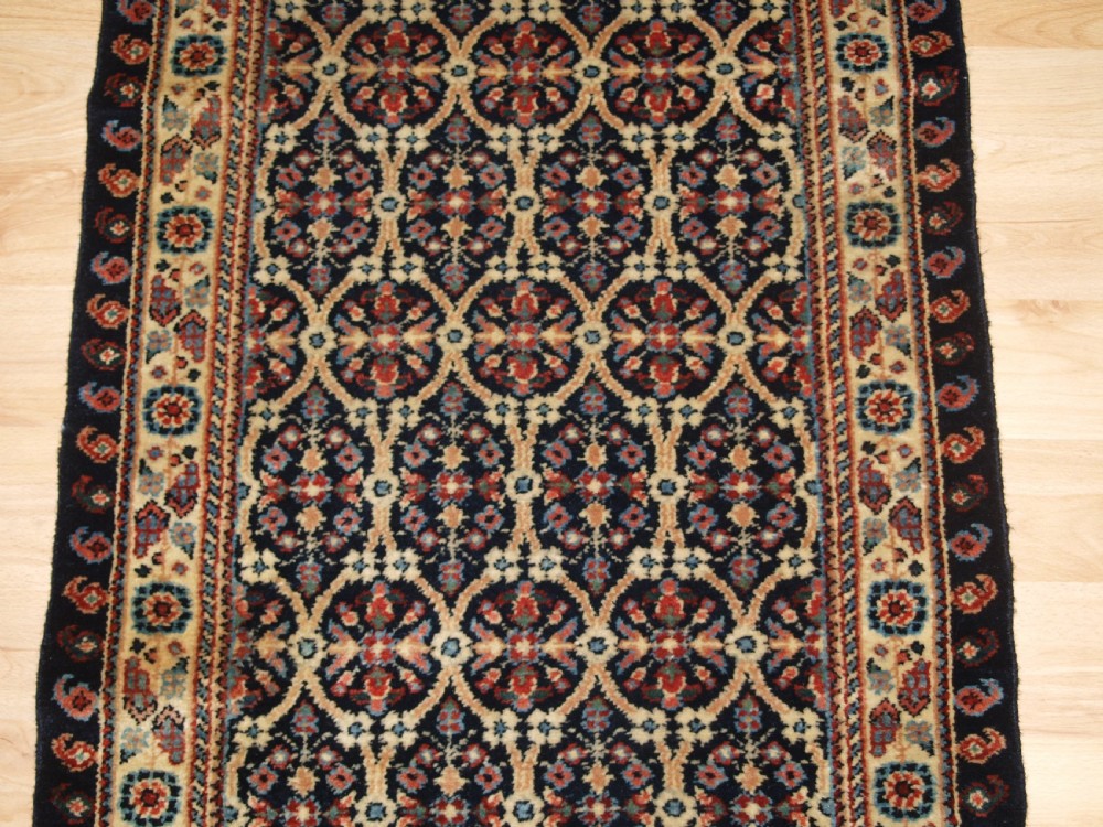 OLD HAMADAN VILLAGE RUNNER, VERY SMALL SIZE, CIRCA 1920/30. View VI