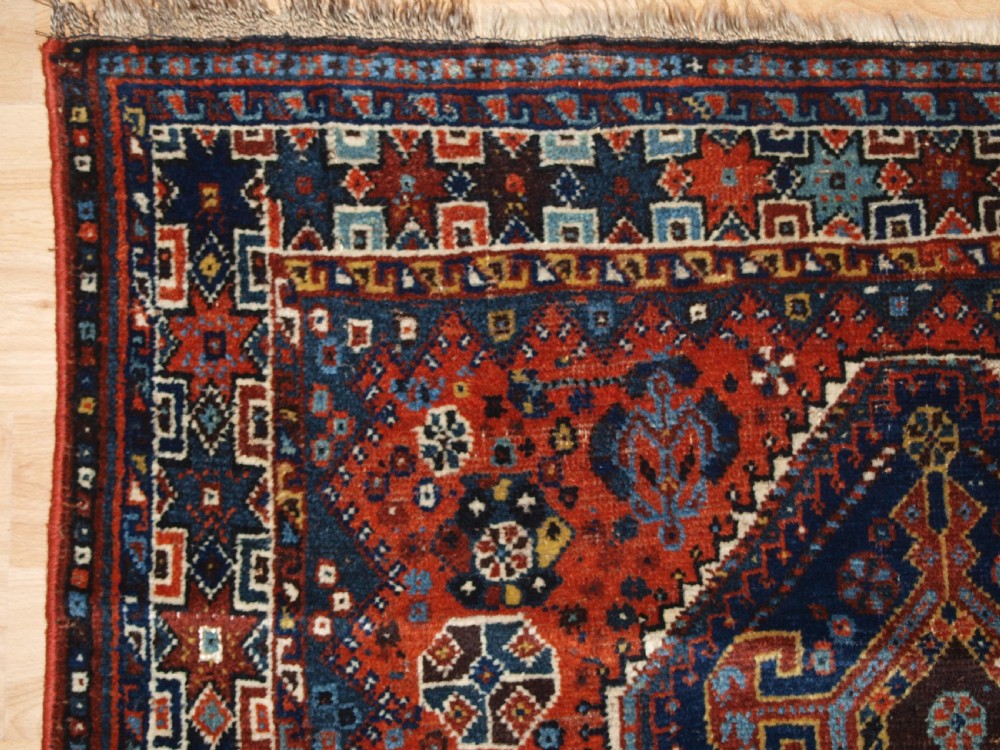 OLD KHAMSEH SHIRAZ RUG, CIRCA 1920. View II