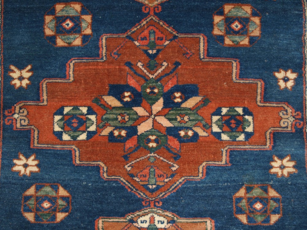 ANTIQUE CAUCASIAN DERBENT TRIPLE MEDALLION RUG, CIRCA 1900. View VII