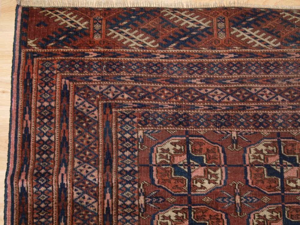ANTIQUE TEKKE TURKMEN RUG, SOFT COLOUR, LIVED WITH LOOK, CIRCA 1900. View II