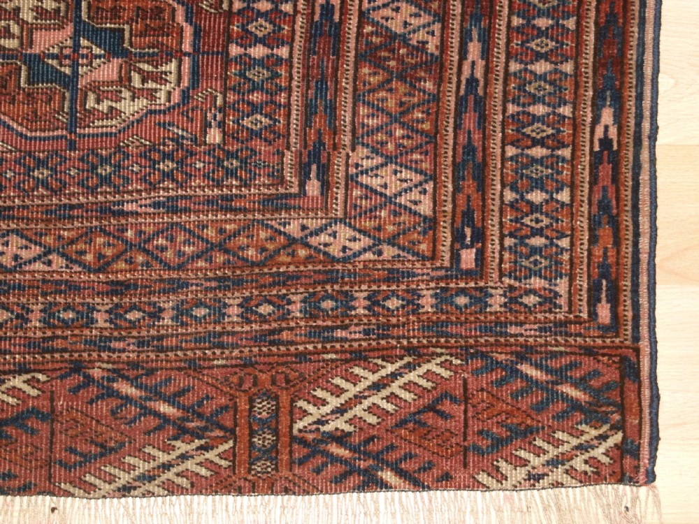 ANTIQUE TEKKE TURKMEN RUG, SOFT COLOUR, LIVED WITH LOOK, CIRCA 1900. View VII