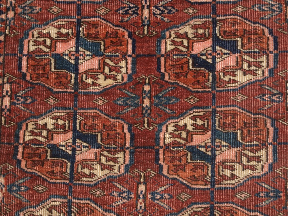 ANTIQUE TEKKE TURKMEN RUG, SOFT COLOUR, LIVED WITH LOOK, CIRCA 1900. View VIII